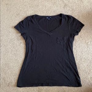 Black short sleeve tee shirt